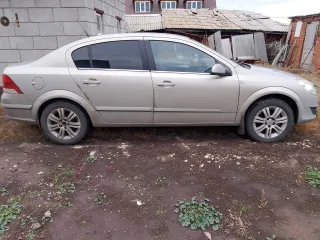 Opel Astra 2007 года выпуска, VIN: W0L0AHL698G015237.