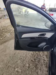 Автомобиль: марки СHEVROLET, модель CRUZE, год выпуска 2012, VIN XUFJF695JC3048990, цвет черный металлик, кузов № XUFJF695JC3048990