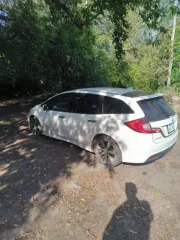 Автомобиль Honda Jade 2016 года выпуска, VIN FR5-1002759. В отличном состоянии.