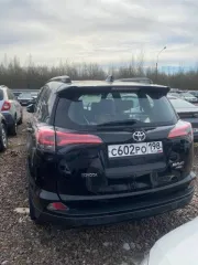 Toyota RAV4, 2018 года, 146 лс, 110000 км, АКПП. Автомобиль, марка TOYOTA, модель RAV 4, год выпуска 2018, VIN XW7RDREV10S043280. Пробег автомобиля указан примерный. Точный пробег на момент начала торгов неизвестен.