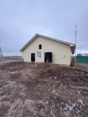 Имущественный комплекс в Татарстане: здание цеха забоя 1072 кв.м, контора 589.3 кв.м, гараж 294.6 кв.м, склад минеральных удобрений 1186.2 кв.м, арочный склад 657 кв.м, зернохранилища 620.4 кв.м и 625.5 кв.м, пункт технического обслуживания 388.7 кв.м, фуражный склад 1124.7 кв.м, зерносклады 629.2…