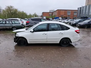 Легковой автомобиль Lada Granta, 2021 год выпуска, VIN XTA219170M0420011. Находится в залоге у банка АО «ТБанк» (ИНН 7710140679).