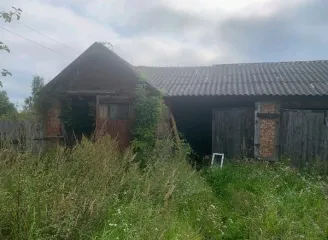 Земельный участок 1130 кв.м с гаражами и зданием, Псковская область. Площадь 1 130 кв. м, кадастровый номер 60:07:0010520:19, РНФИ П11600001561. На участке расположены: здание гаража площадью 137,3 кв. м, кадастровый номер 60:07:0010520:35, РНФИ П12600001509; административное здание площадью 133,2…