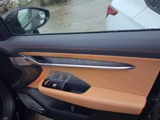 Zeekr 001 2023 года выпуска, черный цвет. VIN: L6T79T2E2PP032563, государственный номер А636НУ18.