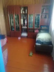 Доля дома 120,2 м² и участка 3872 м² в Ульяновской области. 1/3 доля в праве на жилое здание, площадь 120,2 кв.м., кадастровый номер: 73:20:020503:127 и 1/3 доля в праве на земельный участок, площадь 3872 кв.м., категория земель: земли населенных пунктов, разрешенное использование: для ведения…