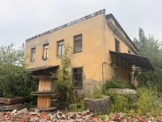 Здание нежилое складское 1486.9 кв.м и земельный участок 11282 кв.м, г. Санкт-Петербург здание, по адресу: г. Санкт-Петербург, Партизанская улица, дом 10, литера А, и земельный участок, по адресу: г. Санкт-Петербург, Партизанская улица, дом 10. Здание, расположенное по адресу: г. Санкт-Петербург…