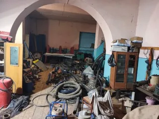 Здание клуба 525.3 кв м Оренбургская область Нежилое здание клуба с кадастровым номером 56:19:1203001:2477, общей площадью 525.3 кв. м., расположенного на земельном участке с кадастровым номером 56:19:1203001:2475, общей площадью 2093 кв. м., по адресу: Российская Федерация, Оренбургская область…