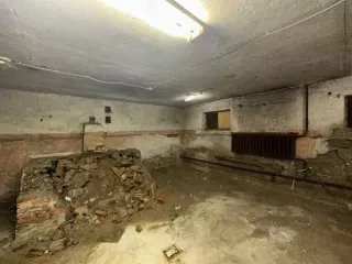 Нежилое помещение расположено по адресу: Санкт-Петербург, улица Шевченко, д. 9, литера А, пом. 6-Н, площадь 76.8 кв.м, назначение: нежилое, наименование: прочее, этаж: подвал, кадастровый номер 78:06:0002100:1565. Право собственности подтверждается записью в Едином государственном реестре…