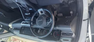 KIA K5, 2023, транспортное средство: автомобиль, марка KIA, модель K5, идентификационный номер MX1G2414BPK214140, год изготовления 2023, номер кузова MX1G2414BPK214140, цвет кузова белый.