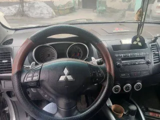 Mitsubishi Outlander, 2007 года, 220 лс, 308000 км, АКПП Транспортное средство: Mitsubishi Outlander, Идентификационный номер (VIN номер): JMBXLCW6W7Z003856, год выпуска: 2007 гос.номер О089НО142. На момент осмотра автомобиль не на ходу. Сгнившие пороги, сгнившие два переднего крыла, передний и…