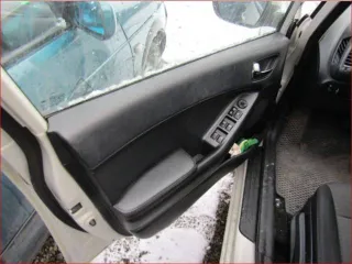 Kia Cerato, 2013 года, 130 лс, 174326 км, АКПП, Автомобиль легковой. Марка KIA CERATO, дата выпуска 2013 г., цвет серебристый, регистрационный знак У977РС174, технический паспорт серия 77ХА номер 164592, VIN-номер XWEFX411BD0001230.