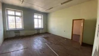 Нежилое помещение общей площадью 48,9 кв.м., с кадастровым номером 42:30:0303096:356, расположенное по адресу: Кемеровская область - Кузбасс, г. Новокузнецк, ул. ДОЗ, д. 17-А, пом. 4. Общая площадь: 48.9. Общие сведения об ограничениях и обременениях: Право оперативного управления закреплено за ФКУ…
