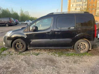 Легковой автомобиль, марка: Citroen, модель: Berlingo, год изготовления: 2010, цвет: черный, VIN: VF77JNFUCAJ679949, ПТС: 78 УМ 146311, госномер: Х285АМ197.