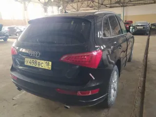 Audi Q5 Quattro 2.0, 2010 г., г/н У498ВС18, VIN: WAUCFC8R9BA032827, кузов: WAUCFC8R9BA032827, цвет черный, объем 1984 см³, мощность 155.150/211.0 л.с., тип: легковой универсал. Ключи в наличии, документов нет (увед. №242 от 11.07.2025). ВАЗ 21053, 2007 г., г/н С608ОТ18, VIN: XTA21053082125113…