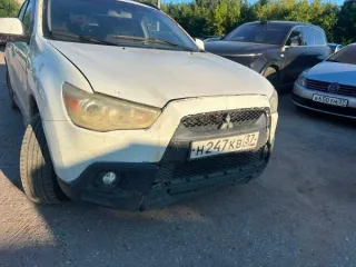 Mitsubishi ASX 1.6 2011: автомобиль «Mitsubishi ASX 1.6», 2011 г.в., VIN JMBXNGA1WBZ028130, на дверях со стороны водителя имеются вмятины, следы коррозии, салон в запущенном состоянии. Имущество, бывшее в употребление, ключи и документы отсутствуют, работоспособность не проверялась. Регистрационный…