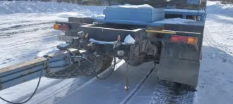 Грузовой бортовой автомобиль ЗИЛ-43360, 2007 г.в., VIN XTZ43336073496353, синий. Пробег: 113923 км. Наличие ПТС: есть.