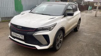 Geely Coolray 2023 года выпуска, белого цвета. VIN и номер кузова: LB37622Z2PX639881.