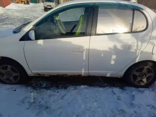 Toyota Platz 2000 года, 72 л.с. Номер кузова NCP12 0063028.