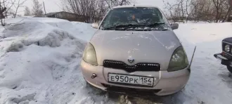 Toyota Vitz, 2001 года, 70 лс, 299999 км, АКПП, автомобиль на ходу, хорошее техническое состояние, ДВС контракт, масло не расходует. По лкп внимания требуют пороги, лобовое стекло с трещиной, салон чистый.