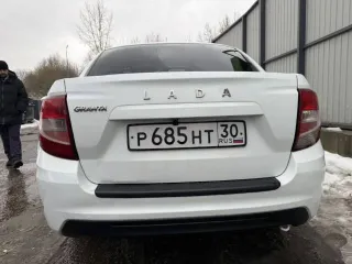 Lada Granta, 2023 года, 87 лс, АКПП. Автомобиль легковой, марка: LADA, модель: GRANTA, VIN: XTA219040R0949875, гос. рег. номер: Р685НТ30, год изготовления: 2023.