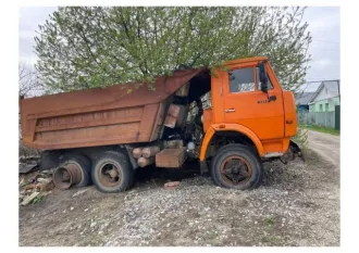 Камаз 5511, 1986 года, автомобиль грузовой, марка: КАМАЗ, модель: 5511, VIN: XTC551100C0246918, гос. рег. номер: М534ЕО58, год изготовления: 1986 (транспортное средство имеет повреждения)
