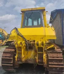 Бульдозер KOMATSU D155A 5, 2006 года выпуска, заводской номер № МТ0D043V02065432, двигатель № 6D140 33743. Состояние: не рабочий, разукомлектован