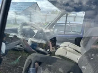 ГАЗ 33021 1995 года, госномер Р771ЕА33, VIN XTH330210S1548721. Цвет голубой, трещина на переднем бампере, сломано крепление у решетки радиатора, коррозия металла на бортах кузова ТС, тент с многочисленными разрывами и порезами, б/у, документы отсутствуют, ключи отсутствуют. Имущество продается в…