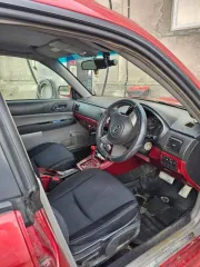 Subaru Forester 2002 года, 220 л.с., пробег 258322 км, полный привод, АКПП. Кузов SG5002107. Недостатки: автомобиль участвовал в ДТП, повреждены правая передняя фара, передний бампер, планка под передней правой фарой, решетка радиатора, возможны скрытые повреждения.