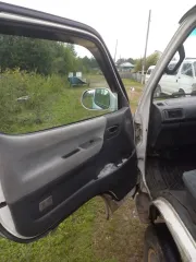 Toyota Hiace 2000, автомобиль марки Toyota модель Hiace 2000 г.в., номер кузова LH1780023802. Ознакомление с документами об имуществе и о торгах осуществляется в период приема заявок в рабочие дни с 11.00 до 18.00 (время местное) по адресу: г. Красноярск, ул. Карла Маркса, 73А, 4-й этаж, каб. 4-02…