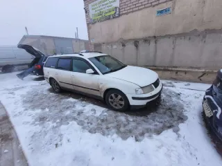 Volkswagen Passat 1999, VIN WVWZZZ3BZYE240596, Год выпуска 1999, Гос. рег. знак C424ET60