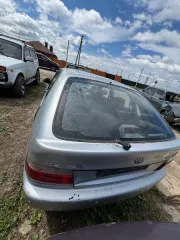 Toyota Corolla, 1996, автомобиль, 1996 г.в., (64-011189) Г/н У887РХ177, VIN JT154EEA100274696 после ДТП. Лобовое стекло разбито. В автомобиле после ДТП сработали подушки безопасности. Обременения: сведения отсутствуют. Характеристика имущества: Б/у, вид транспорта: автомобиль, год выпуска: 1996…