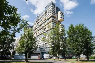 Машино-место площадью 14,6 кв.м. по адресу: г. Москва, просп. Нахимовский, д. 73, машино-место 23231, кадастровый номер 77:06:0003008:7155. Нежилое помещение, подземный этаж №-2. Общая площадь: 14,6 кв.м. Ограничения: арест, запрет регистрационных действий.