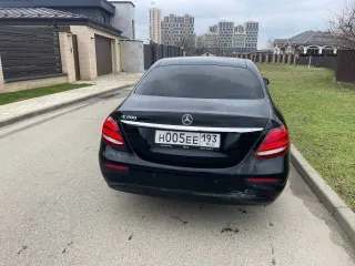 Mercedes-Benz E200 2017 Mercedes-Benz E-Класс, 2017 года, 184 лс, 109000 км, АКПП еще Mercedes-Benz E-Класс, 2017 года, 184 лс, 109000 км, АКПП еще Легковой автомобиль, марка: МЕРСЕДЕС-Бенц, модель: Е200, год изготовления: 2017, VIN: WDD2130421A224267, г/н: Н005ЕЕ193, вид собственности…