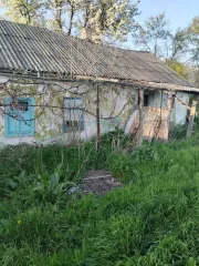 1/2 доля земельного участка 2914 кв.м и 1/2 доля жилого дома 30 кв.м, Ставропольский край 1/2 доля земельного участка, площадь 2914 +/- 18,89 кв.м., назначение: Земли населеных пунктов, адрес (местонахождение): 356056, Ставропольский край, Красногвардейский р-н, село Новомихайловское, ул…