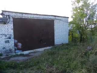 Земельный участок 42 кв. м и гараж 36 кв. м, Республика Марий Эл Земельный участок с кадастровым номером 12:05:0805001:2230 площадью 42 кв. м, с расположенным на нем объектом недвижимого имущества, местоположение установлено относительно ориентира, расположенного за пределами участка. Почтовый…