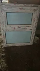 Пластиковые окна разных размеров: 1290х2840 (профиль 60 мм, ламинация коричневая внешняя, СПО-24, бронза), 1440х2070 (профиль 60 мм, ламинация коричневая внешняя, СПО-24, бронза), 1400х1270 (профиль 60 мм, ламинация внешняя граффит, СПД 32, без стекол), 1620х1670 (профиль 60 мм, ламинация внешняя…