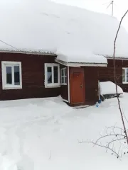 Здание общей площадью 136.1 кв.м и земельный участок по адресу: 152150 Ярославская область, г. Ростов, ул. Ростовская, д. 42. Кадастровый номер здания: 76:19:010101:662, земельного участка: 76:19:010326:132. Порядок ознакомления с имуществом по телефону: 8(908)0617601, предварительно направив…