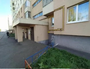 Нежилое помещение 54.5 кв.м, Уфа. Полуподвал девятиэтажного жилого здания, расположенного по адресу: Республика Башкортостан, г. Уфа, Калининский район, ул. Касимовская, 10/1. Площадь объекта - 54,5 кв.м. Этаж / этажность: полуподвал / 9. Запись в Едином государственном реестре прав на недвижимость…