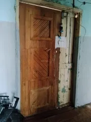 Комната 18,3 кв. м, Республика Башкортостан, адрес: Республика Башкортостан, г. Ишимбай, Геологическая ул., д. 42, кв. 66, комн. 4, 5 этаж, кадастровый номер 02:58:020253:608, ограничения и обременения: зарегистрированные в жилом помещении лица и/или право пользования жилым помещением у третьих лиц…