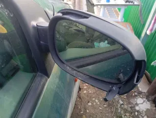 Renault scenic 2003 легковой универсал, марка: renault, модель: scenic, год изготовления: 2003, цвет: зеленый, vin: vf1ja1h0528598261, птс: 51тс646584, г/н: н028кт51. тех. описание: замок зажигания не работает, вместо него тумблер, печка течет, машина не заводится, нет тормозов, снят главный…