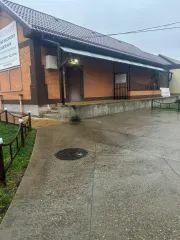 Здание 142,8 кв.м и участок 113 кв.м, ст-ца Стародеревянковская, Краснодарский край. Объект № 1 Здание, назначение: нежилое, площадью 142,8 кв.м, КН 23:11:0309167:161, количество этажей 2, в т.ч. подземных этажей 1, расположенное по адресу: Краснодарский край, р-н Каневской, с.п…