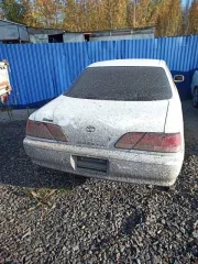 Toyota Cresta 1999 года, 200 л.с., пробег около 700000 км, АКПП. Государственный номер H849KK154, двигатель 1JZ №0996078, объем 2.5 л, бензин, правый руль, цвет белый. Тип кузова: седан, снаряженная масса 1410 кг, полная масса 1685 км. Автомобиль не на ходу. Битый перед и зад. Множественные дефекты…