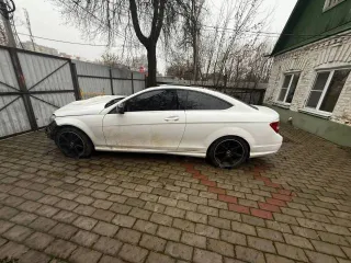 Mercedes-Benz C-Class 2012, 150 лс, 169000 км, АКПП, VIN WDD2043471F959291, машина не на ходу.