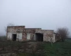 Имущество 1731,1 кв.м в составе: здание кадастровый номер 26:06:0000000:12333 площадью 294,7 кв.м в СК, с. Тищенское, Промзона; здание кадастровый номер 26:06:000000:7782 площадью 677,1 кв.м в СК, с. Тищенское, Промзона; здание кадастровый номер 26:06:060405:88 площадью 362,2 кв.м в СК, с…