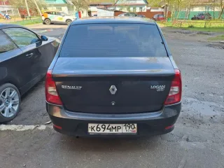 RENAULT SR, 2011. Легковой автомобиль марки RENAULT SR, год изготовления: 2011, цвет: ЧЕРНЫЙ, VIN: X7LLSRB1HBH357572. С имуществом можно ознакомиться по адресу: г. Дмитров, мкр. им. Владимира Махалина по предварительной записи у организатора торгов (arbitrfm@yandex.ru, +7 916 604 96 21)