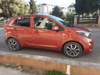 Kia Picanto 2022 года, 67 лс, 38399 км, VIN: XWEB3511BN0000706. Обращаю внимание, что у автомобиля поцарапана правая часть переднего и заднего бампера. Обращаю внимание, что автомобиль находился в эксплуатации и является бывшим в употреблении; может иметь скрытые недостатки (неисправности), которые…