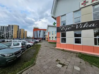 Нежилое помещение 71,4 кв.м и доля на участок, г. Сосновый Бор, Ленинградская обл. Нежилое помещение - 71,4 кв. м с учетом неотделимых улучшений (10 поз.), 12850/443000 доли в праве собственности на земельный участок 4 430 +/- 23 кв. м, адрес: Ленинградская обл., г. Сосновый Бор, пр. Героев, д…