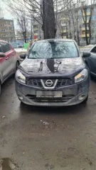 Nissan Qashqai 2.0 2011 года выпуска. Номер двигателя MR20 057768W. VIN: SJNFBAJ10U2282883. Автомобиль в залоге. Пробег уточнять при осмотре.