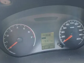 Lada Granta 2015 года выпуска, модель 219060. VIN: ХТА219060FY191881. Цвет – серебристый. Государственный регистрационный знак Е383ВУ 761.