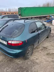 Единый лот в количестве 3 автомобилей: ДЭУ НЕКСИА, 2000 год выпуска, государственный регистрационный знак Е 443 СМ 76, VIN ULV3L31BDYA085986 ДЭУ LANOS, 1997 г.в., государственный регистрационный знак К253ВС76, VIN KLATF08CEWB160847. Имеется 1 ключ. Документы отсутствуют. Регистрационный номер АС…